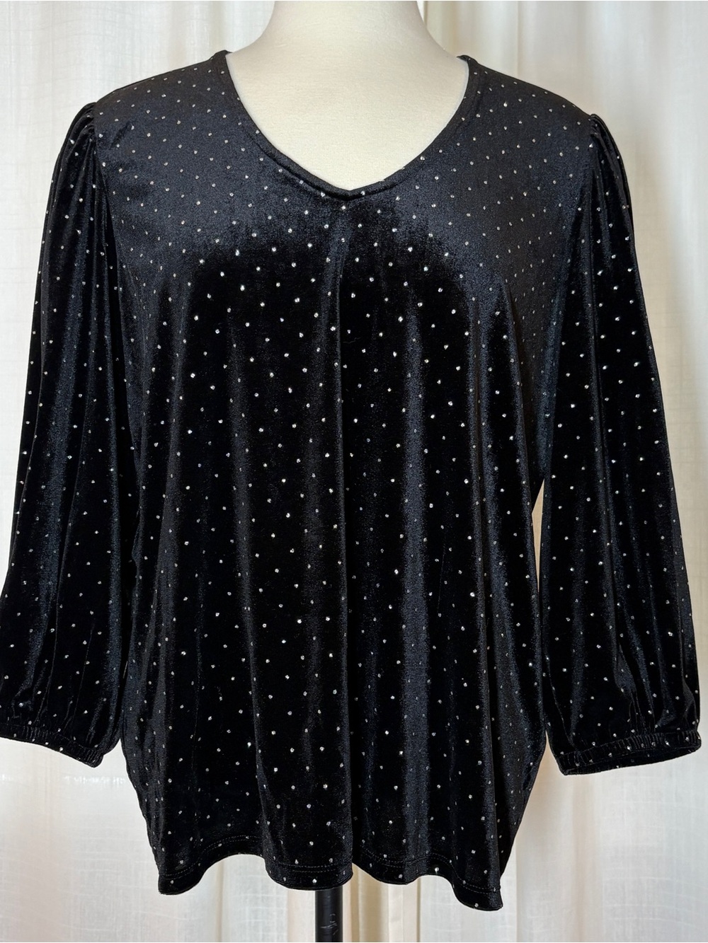 NWT Boxy Black Velvet V-Neck - Silver Dot Detail - Elastic Cuff